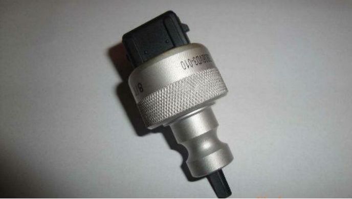 汽车迈速表不动是什么原因-有驾