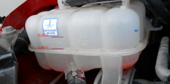 汽油发动机冒黑烟10个故障-有驾 汽油发动机冒黑烟10个故障-有驾