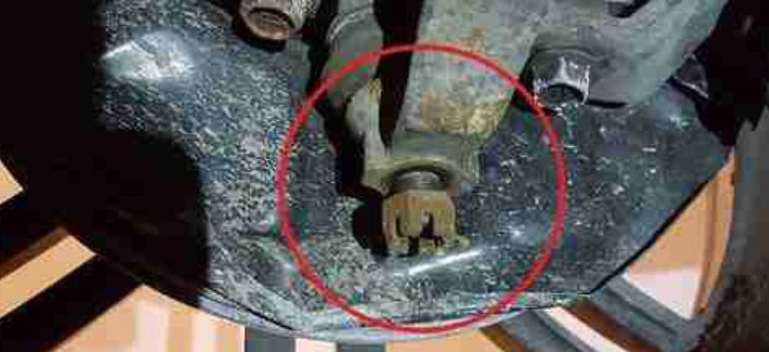 汽车发动机冒烟怎么回事-有驾 汽车发动机冒烟怎么回事-有驾