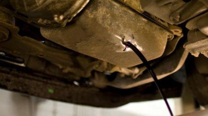 汽车发动机冒烟怎么回事-有驾 汽车发动机冒烟怎么回事-有驾