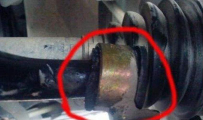 丰田凯美瑞方向机管柱异响-有驾