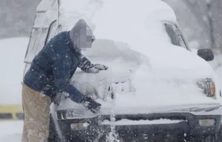 车上的雪 要不要清理-有驾