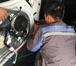 新款桑塔纳有一键升降车窗的功能吗-有驾 新款桑塔纳有一键升降车窗的功能吗-有驾