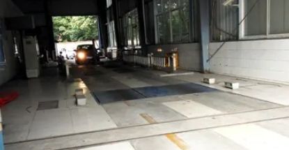 轿车第8年要年审吗?-有驾