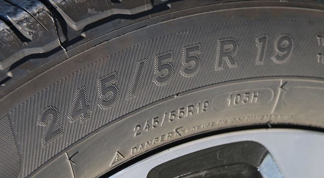 丰田汉兰达轮胎型号-有驾