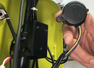 电动车一直叫不停是什么问题-有驾