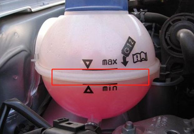 汽车冷却液加多少合适-有驾