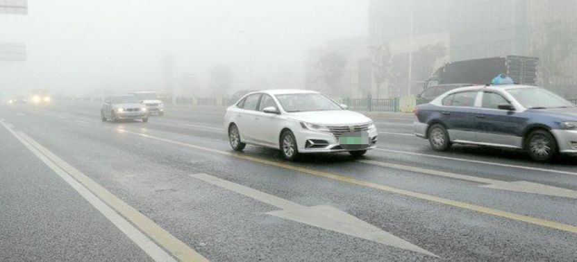 雨天高速路上限速多少-有驾