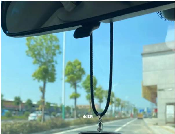 车挂件挂哪里-有驾 车挂件挂哪里-有驾