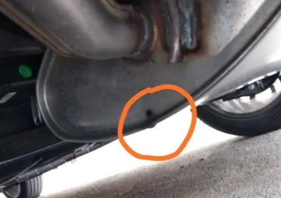 gl8天窗排水孔在哪里-有驾