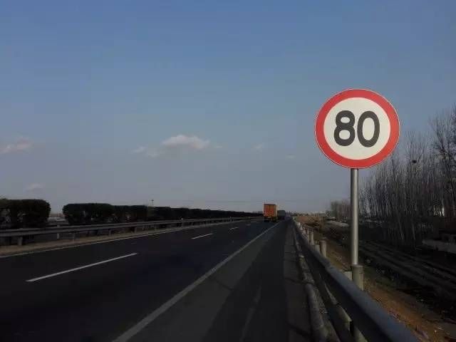 普通公路超速50%扣多少分-有驾 普通公路超速50%扣多少分-有驾