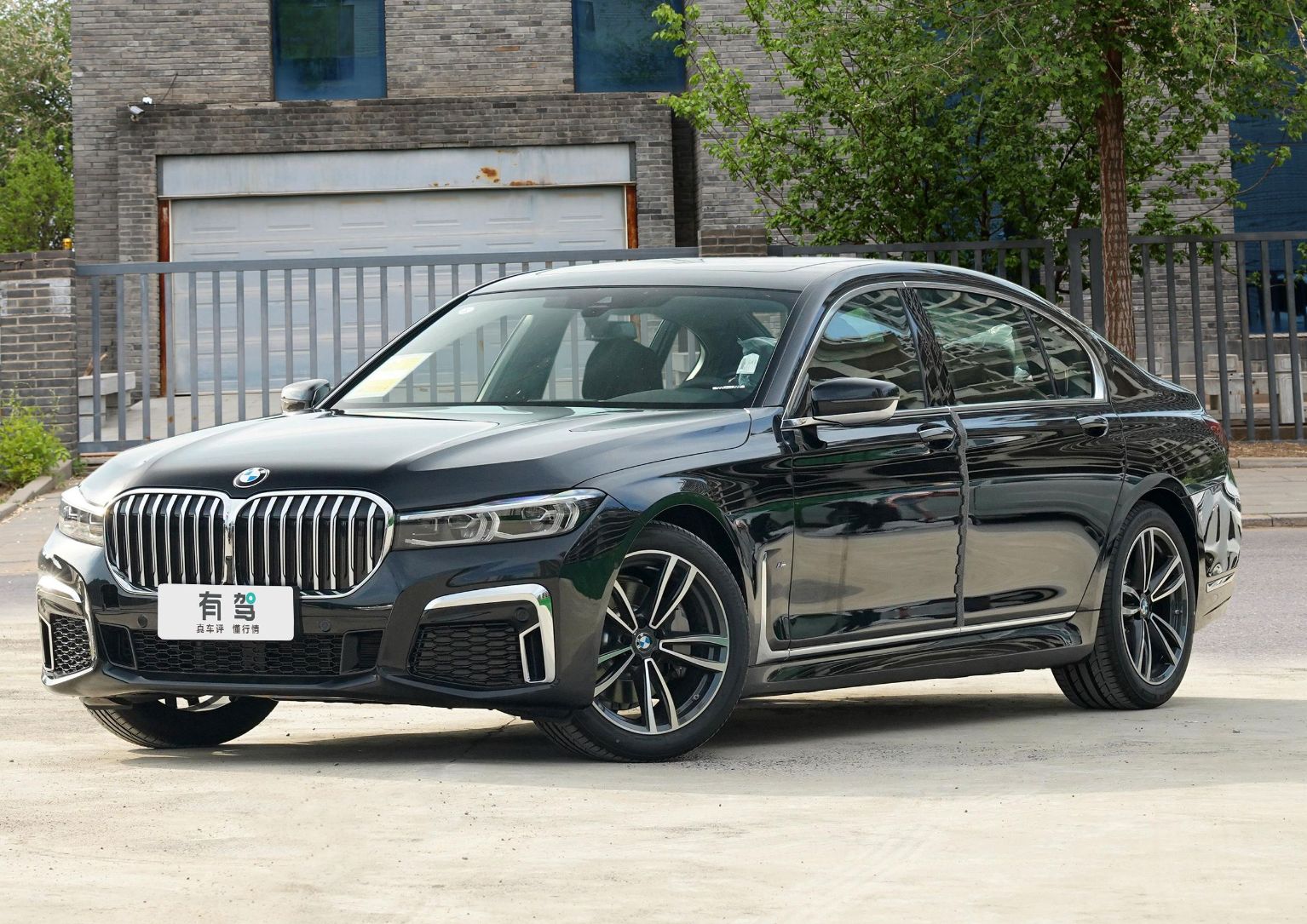 宝马740配的是什么发动机-有驾