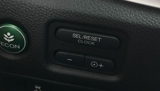 18款绅宝d50保养复位方法-有驾