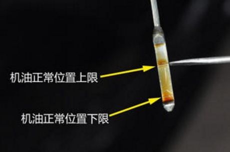 机油少到什么程度指示灯会亮-有驾