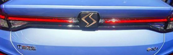 一个方框里面一个闪电是什么车标-有驾 一个方框里面一个闪电是什么车标-有驾