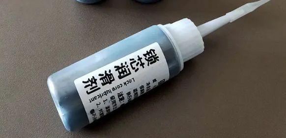 电动车钥匙孔转不动了是什么原因-有驾