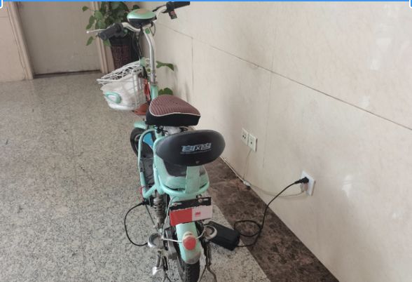 雅迪电动车亏电了怎样激活电瓶-有驾