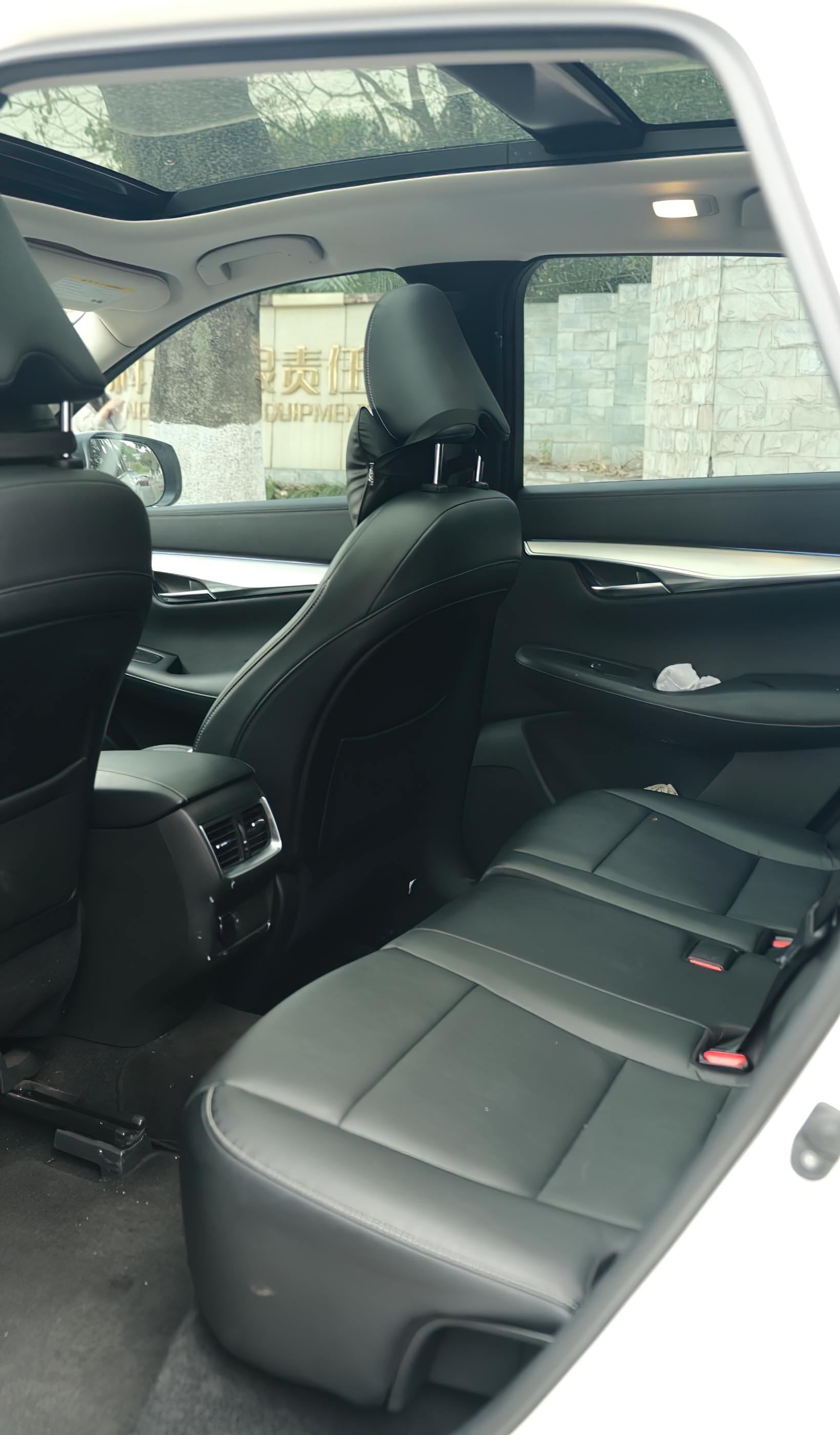 英菲尼迪qx50:空间大,油耗稍高,驾驶安静,内饰高端!