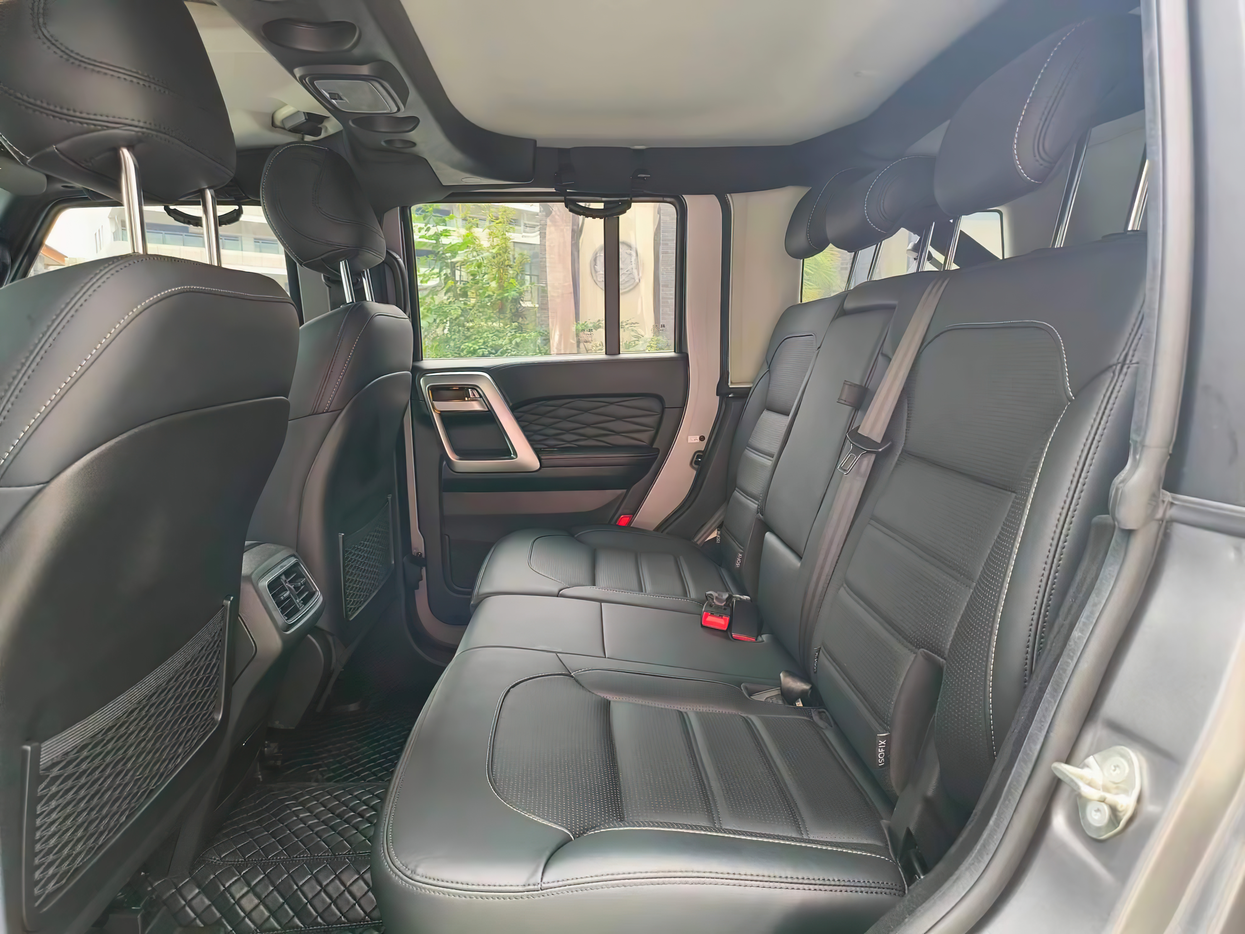 北京bj40:辅助驾驶强大,驾驶模式多样!