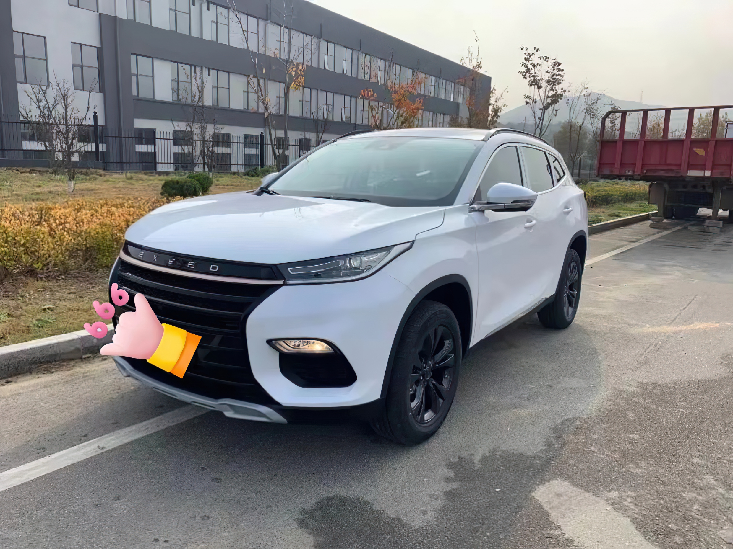 应该没有人会不满意这款星途tx的空间设计吧,即使是身材比较高大的人